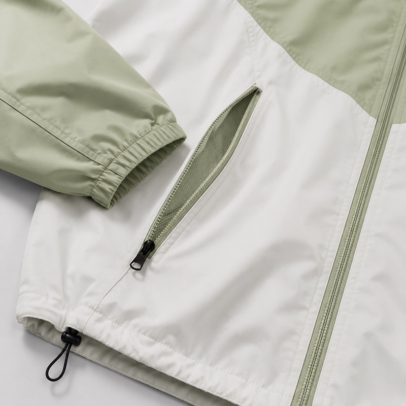 Zipper & Pocket Detail