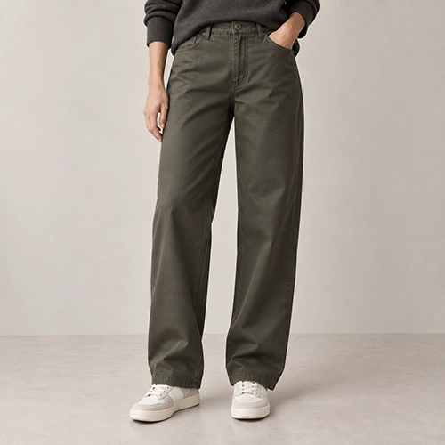 Relaxed pants fit