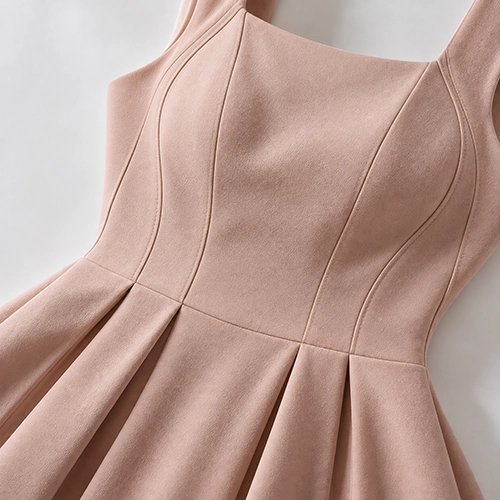 Dress seam and shaping construction